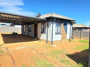 House For Sale in Glenway Estate