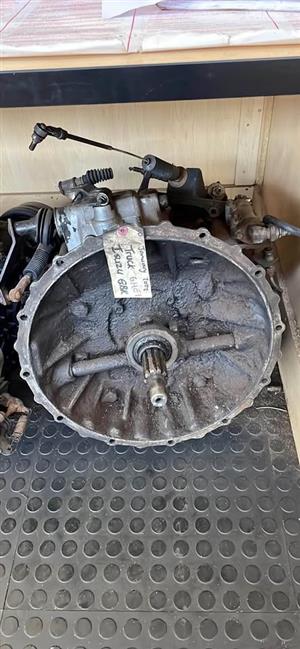 Isuzu 6HE1 5 Speed Gearbox.