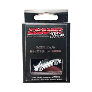 Nissan Skyline R32 White - Die-Cast Enamel Keychain