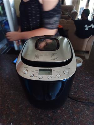 Toaster 4 slice and bread maker and air fryer 