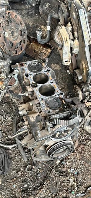 Mazda B3 Sub Assembly.  Block with pistons crank and oil pump