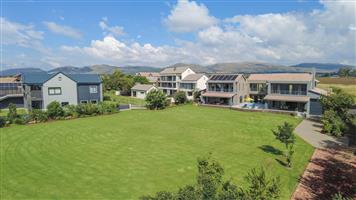 Immaculately Spectacular!!!!