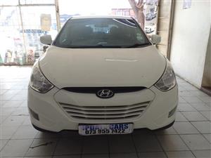 2010 Hyundai ix35 1.6  White Color Manual, Petrol 190000km