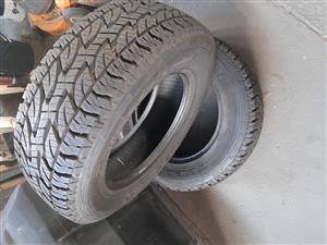 BRIDGESTONE DUELER A/T  265/65R17 X2 TYRES  DONE 500KM FOR SALE