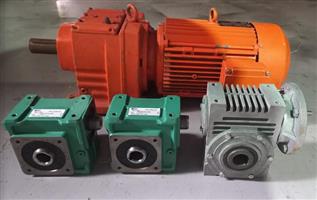 Worm Gearboxes 3x 80:1 NEW 