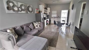 Charming 2-bedroom apartment for a great investment or starter home!