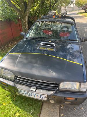  Mazda 1600 drifter bakkie 1989 with fuel injection power steering new tyres