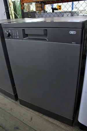 DEFY DISHWASHER W/PIPES S067173B