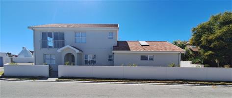 Lock Up and Go family home with a breathtaking view