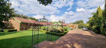 6 Bedroom House on 1,4 ha in Meyerton