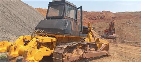 Dozer D85A-21