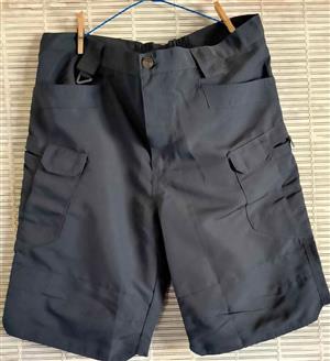 MEN'S MEDIUM CARGO SHORTS