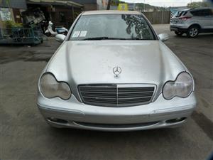 2004 Mercedes C200 Kompressor Classic W203 AT - Silver