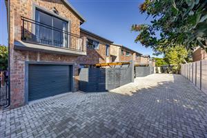 Modern 3 bedroom 2 Bathroom for Sale in Bellville, Belgravia