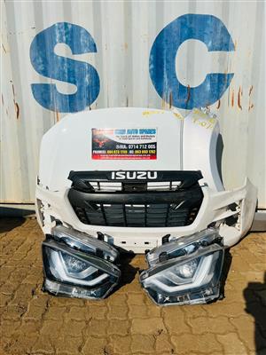 Isuzu D-max front spares (bumper,bonnet,left fender,left and right headlight)
