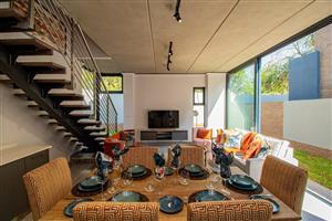 House For Sale in Menlo Park