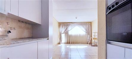 Townhouse For Sale in Ormonde View