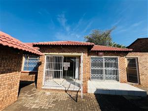 Business Rental Monthly in Burgersfort