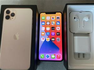 Apple Iphone 11 pro max unlocked 512gb gold in mint condition.