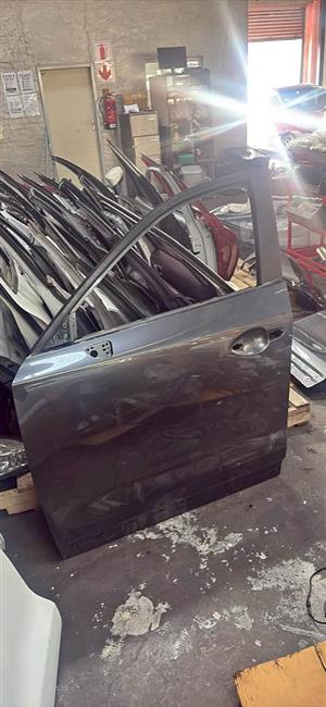 2022 Mazda cx5 left front right front doors