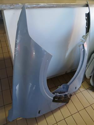 G07/X7 BMW LEFT AND RIGHT FENDER FOR SALE