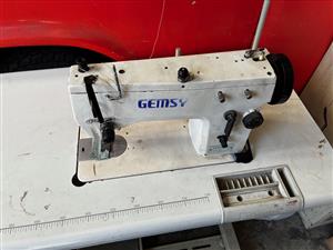 Sewing Mechanic Industrial Zig Zag.