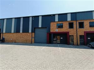 Versatile Warehouse of 460 m² to let in Laser Park for only R65 per square!