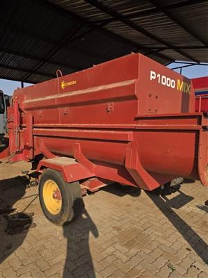 Feed Mixer Wagon - P1000 Mixer For Sale