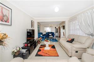 House For Sale in Westbury