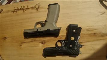 2 bb guns as a pair. In very good condition both together 
