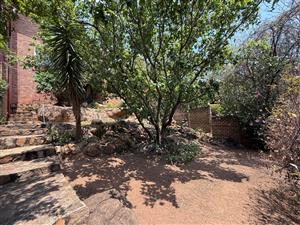 Townhouse For Sale in La Montagne