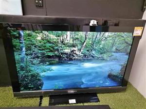 Sony Bravia 40 Inch TV Set, model KDL-40EX400 ,w/ Remote, Used But Good, 6 Months Warranty