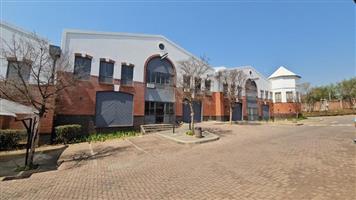 648sqm Warehouse to lease in Randjespark Midrand
