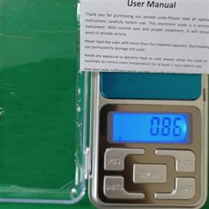 Digital precision pocket scale 0.01g - 200g