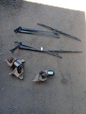 Renault kwid wiper motor and arms