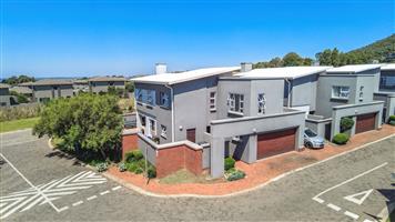 4 Bedroom house for sale in Eye Of Africa