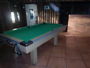 Pool table with accesories