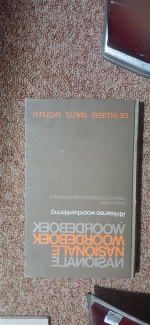 Verklarende woordeboek, new condition, 0832706942