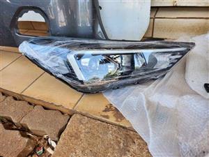 Hyundai tucson headlight