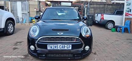 Mini Cooper 1.6 S Automatic petrol