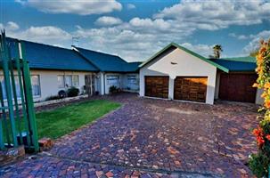 House Rental Monthly in Weltevreden Park