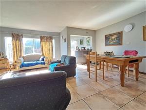 Townhouse For Sale in Brackenhurst
