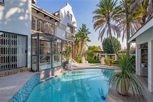 House For Sale in Sterrewag