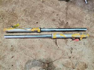 Suzuki DR 200 Shocks. Meyerton bike scrapyard new and secondhand spares.