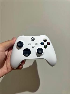 Xbox series s white controller brand new