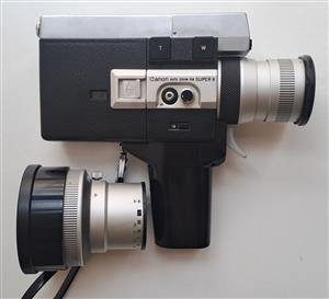 Canon AUTO ZOOM 518 SUPER8. With Carrying case and extra lens. 