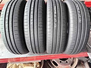 Set of 185/65/15 Good Year Tyres for Sale.