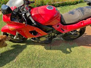 Kawsaski ZZR 400 stripping for spares. Meyerton bike scrapyard new and secondhand spares