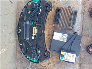 Opel Corsa Bakkie Lockset For sell Call or WhatsApp 