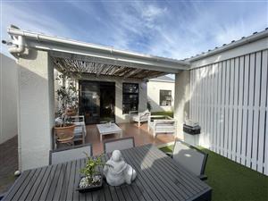 House For Sale in Kirstenhof
